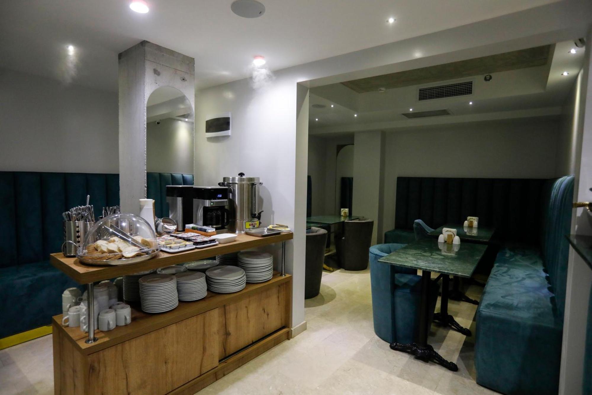 M 1 T Hotel Tbilisi Exteriör bild
