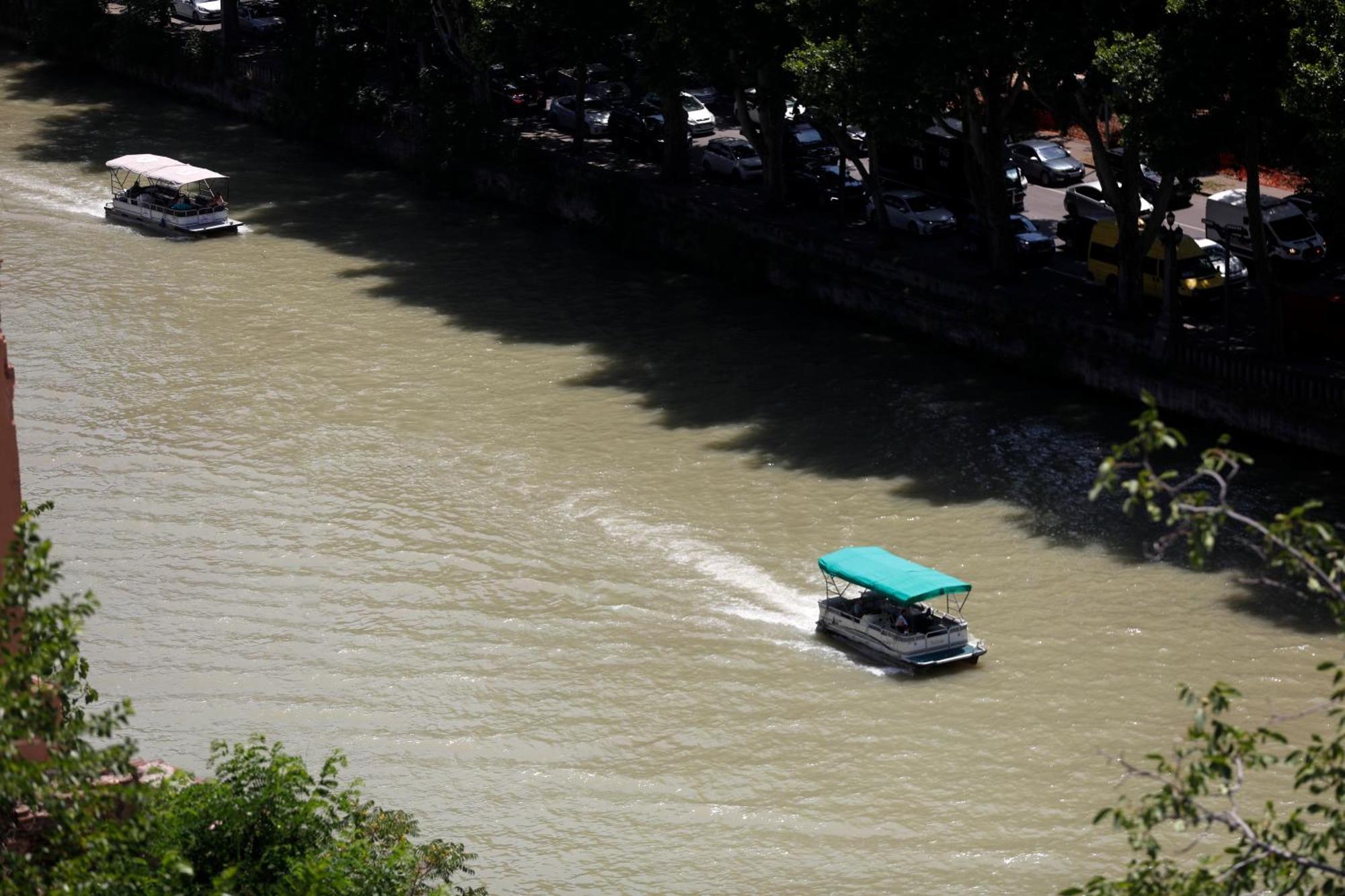 M 1 T Hotel Tbilisi Exteriör bild