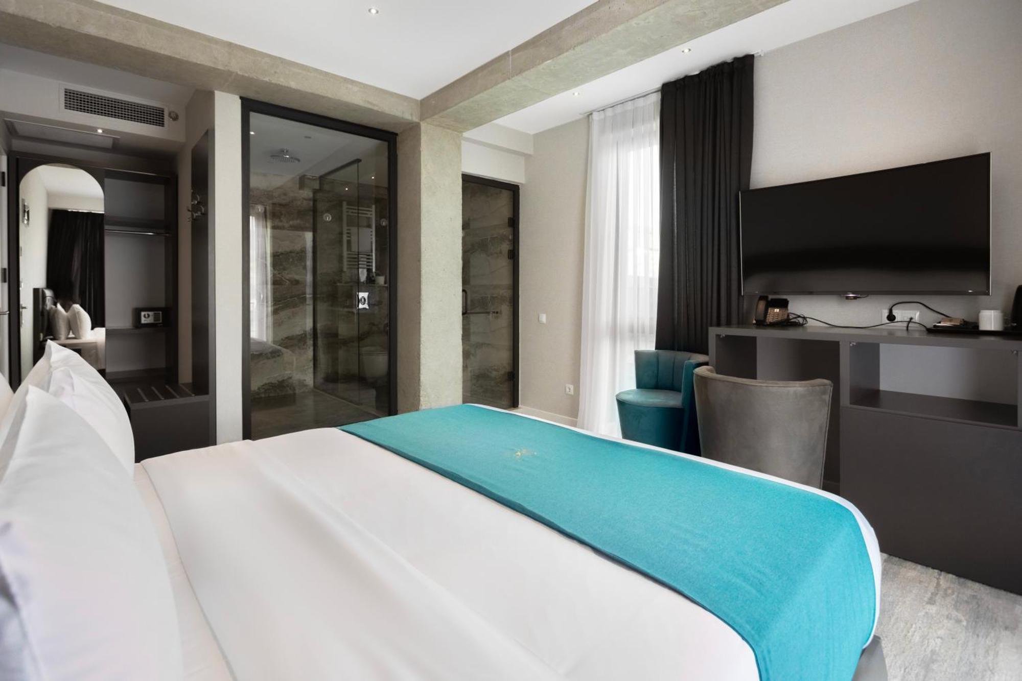 M 1 T Hotel Tbilisi Exteriör bild