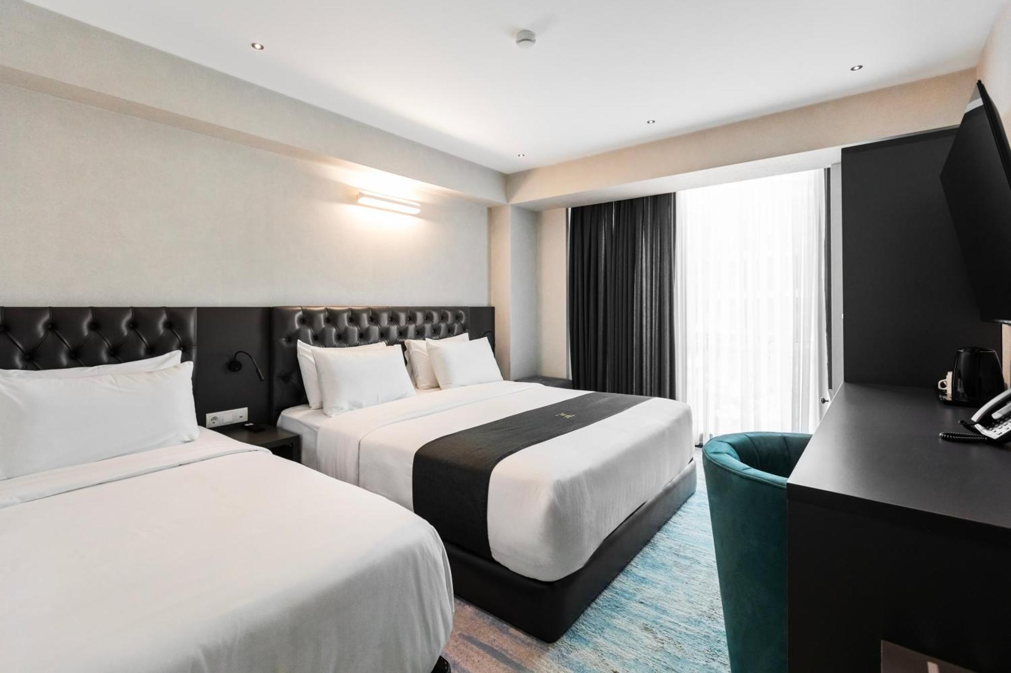 M 1 T Hotel Tbilisi Exteriör bild